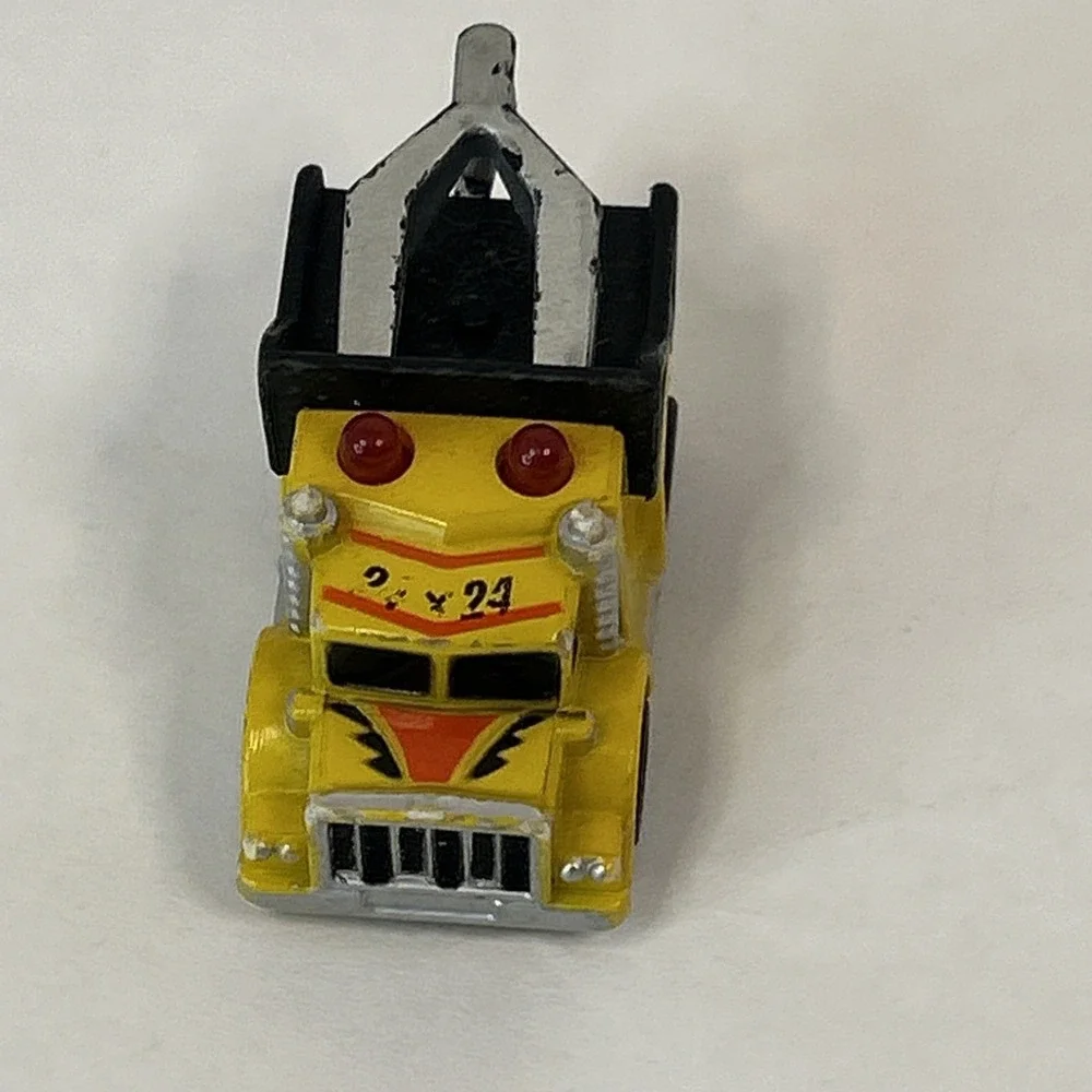 Majorette Micro Sonic Flashers Tow Truck Untested